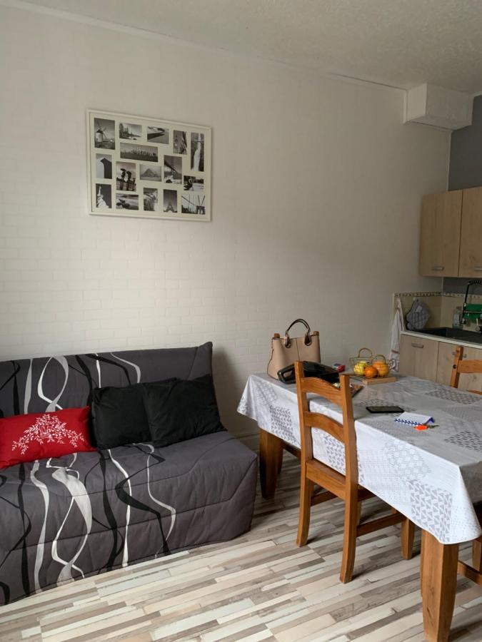 Appartement Lumineux N°6 Le Val D'Or - 4 Personnes - 1 Chambre Avec Petit Balcon La Bourboule Luaran gambar