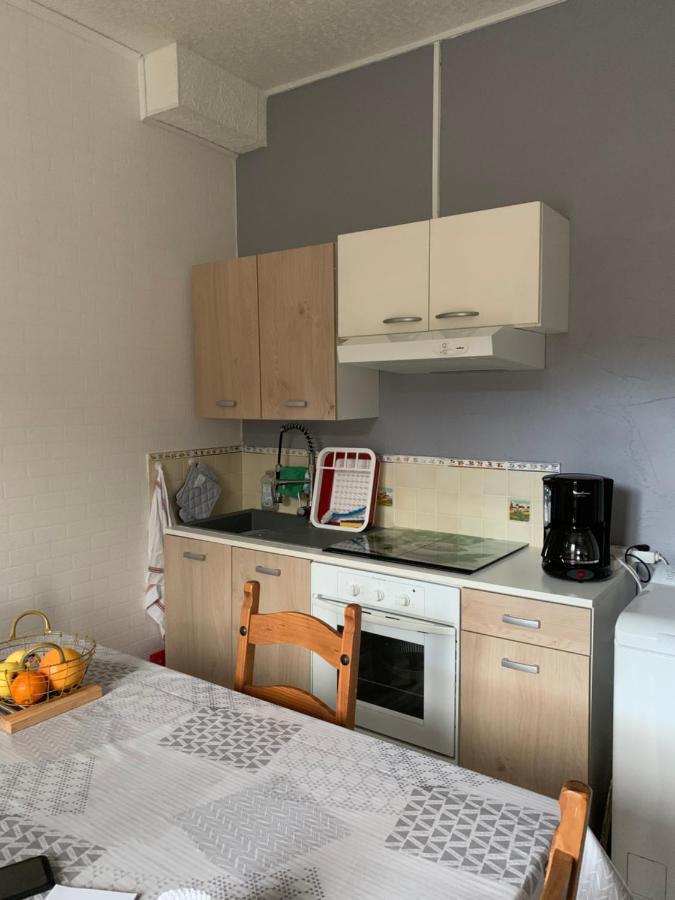 Appartement Lumineux N°6 Le Val D'Or - 4 Personnes - 1 Chambre Avec Petit Balcon La Bourboule Luaran gambar